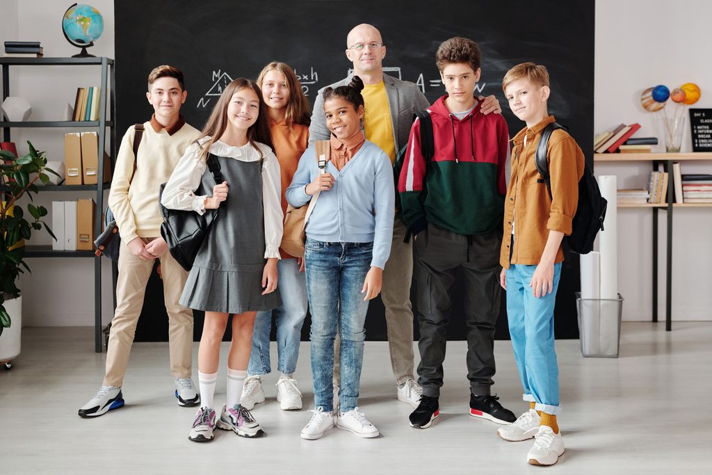 What Is the IB Diploma Programme (DP)? Understanding Its Structure, Six Subject Groups, Three Core Components, and University Pathways