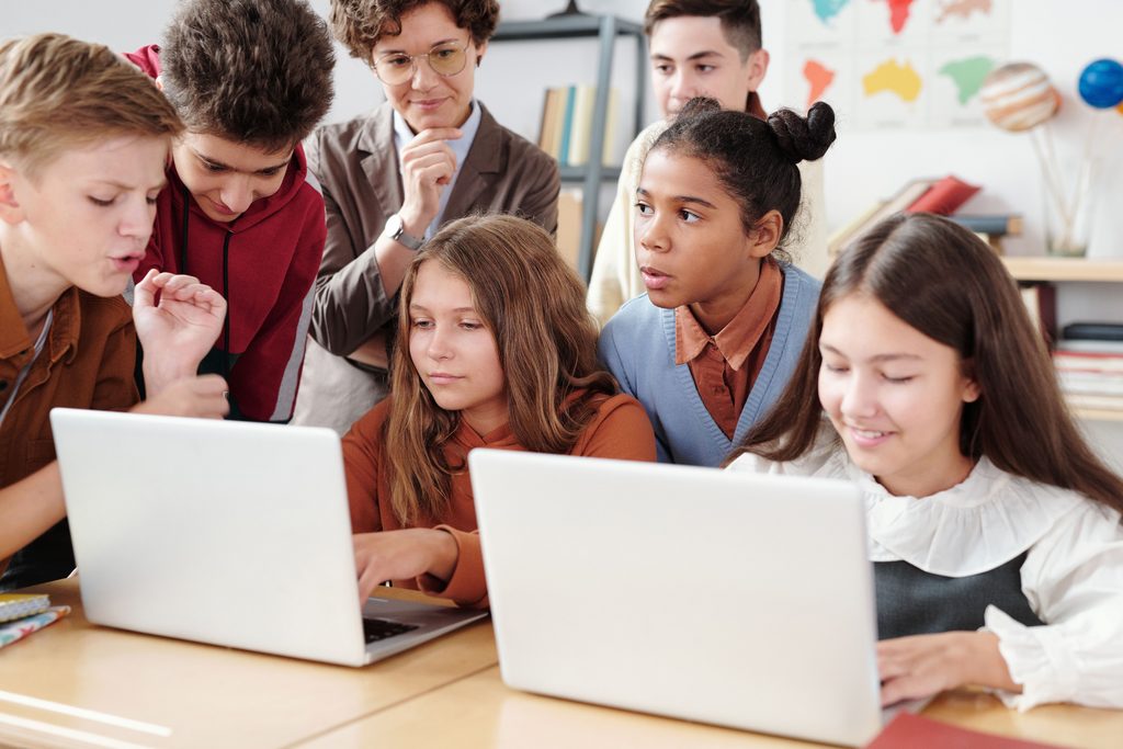 The Diploma Programme Curriculum